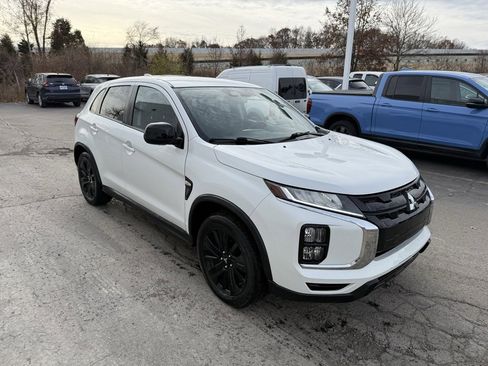 Used 2021 Mitsubishi Outlander Sport LE image 4