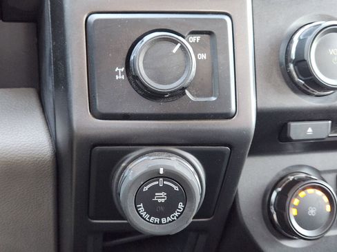 Used 2018 Ford F150 XLT w/ Equipment Group 302A Luxury image 23