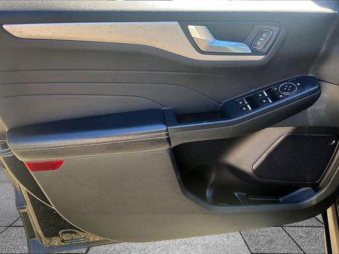 Used 2022 Ford Escape SEL image 14