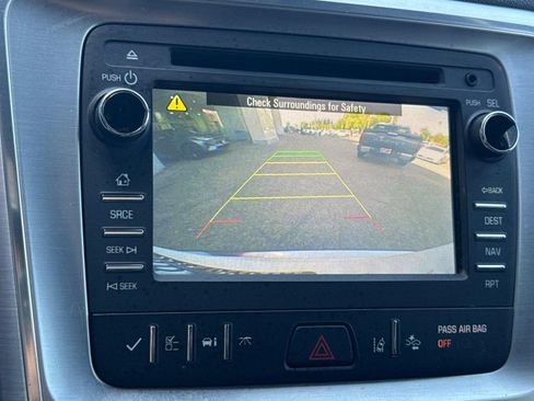 Used 2017 GMC Acadia Limited SLT FWD image 16