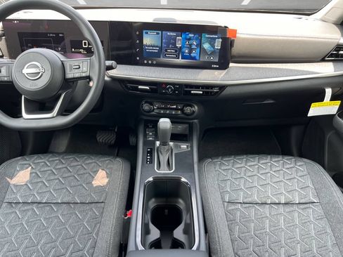 New 2026 Nissan Kicks SV w/ SV Premium Package FWD image 4