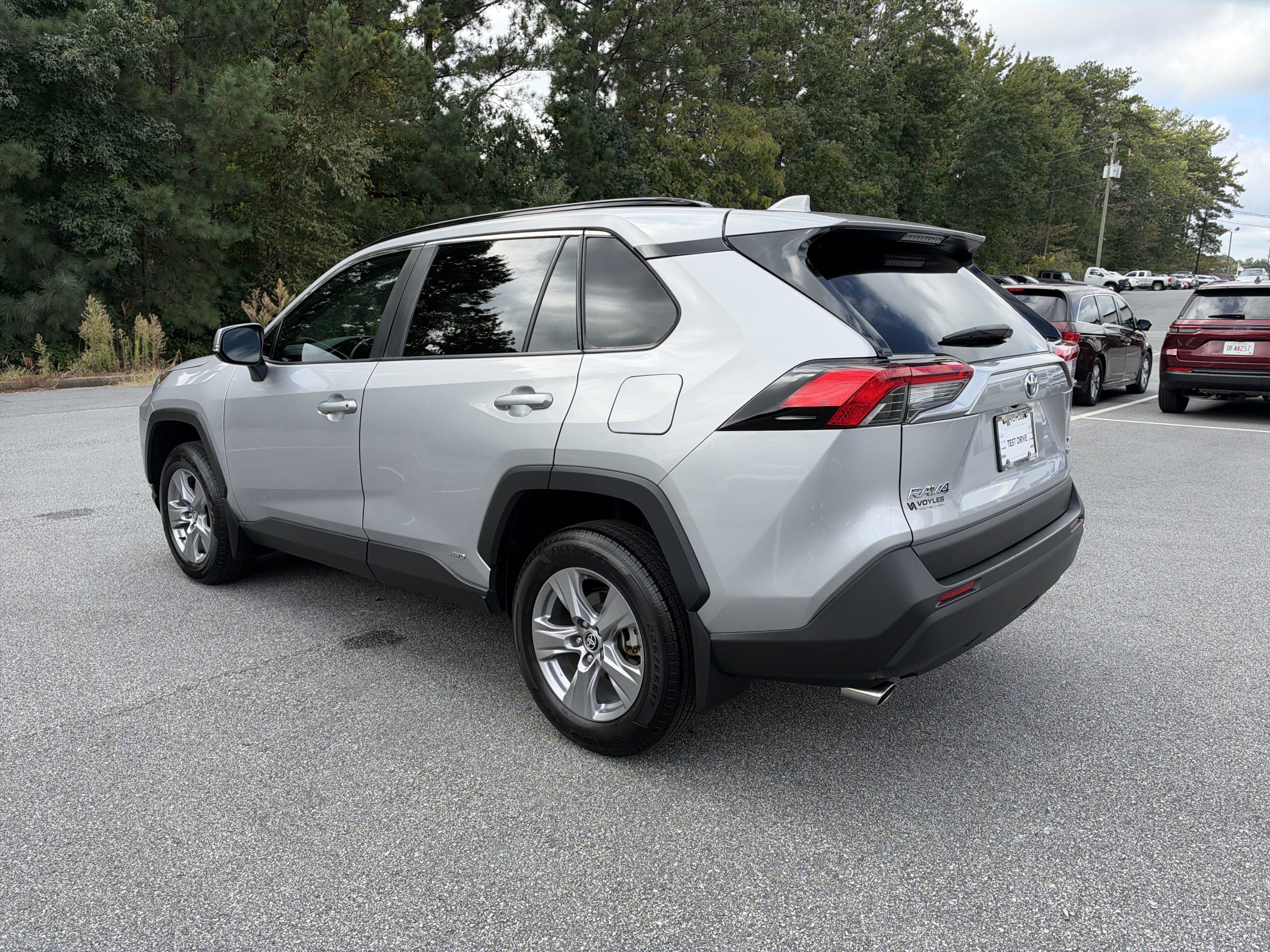Used 2024 Toyota RAV4 XLE w/ Convenience Package AWD/4WD image 6
