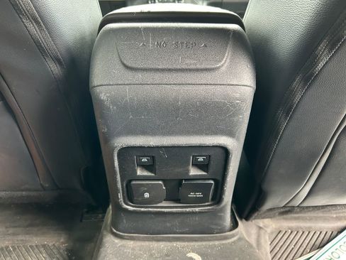 Used 2022 Ford Bronco Wildtrak AWD/4WD image 26