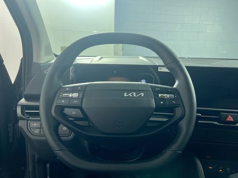 New 2026 Kia Sportage SX image 17