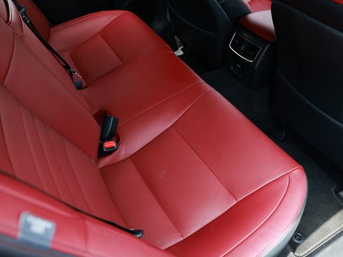 Used 2018 Lexus GS 350 F Sport RWD image 16