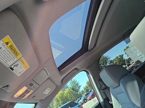 Used 2022 Honda CR-V EX-L image 12