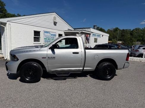 Used 2013 RAM 1500 Express AWD/4WD image 2