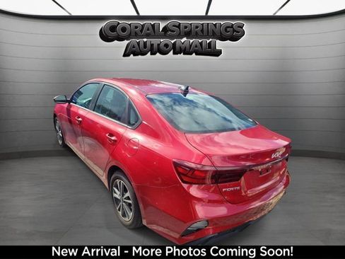 Used 2023 Kia Forte LXS FWD image 3