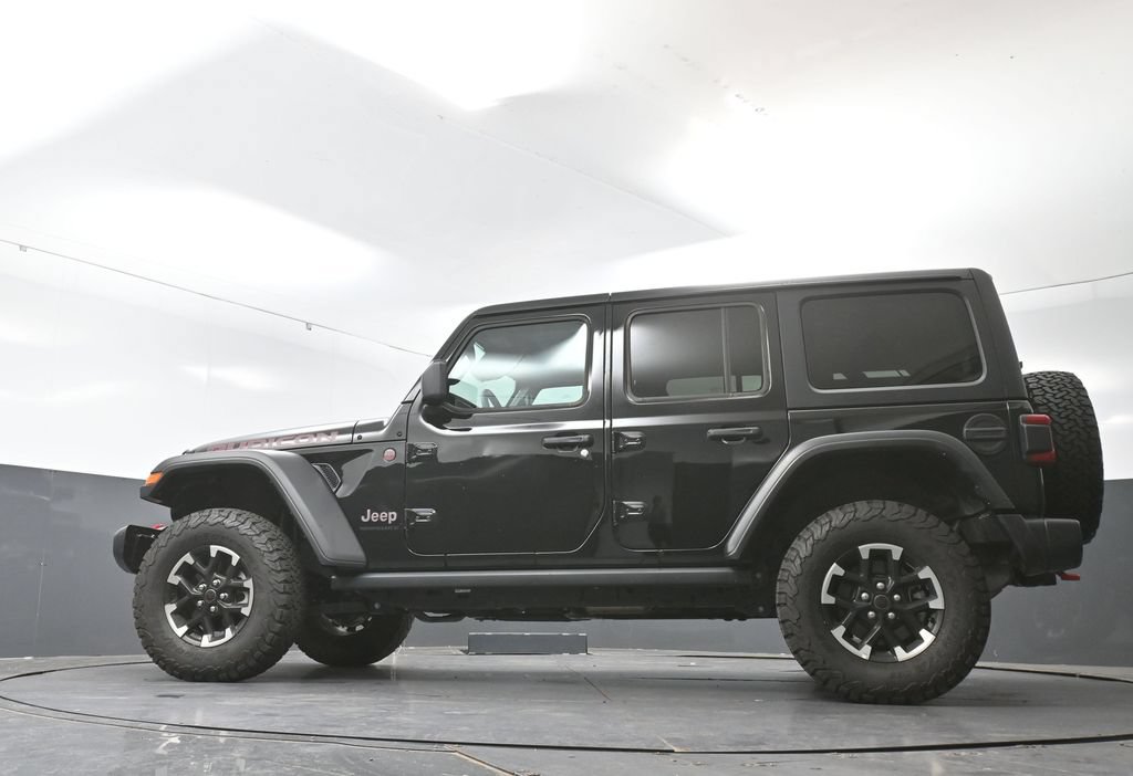 Used 2025 Jeep Wrangler Unlimited Rubicon AWD/4WD image 49