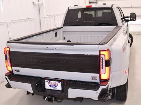 New 2026 Ford F450 Platinum w/ FX4 Off-Road Package AWD/4WD image 43