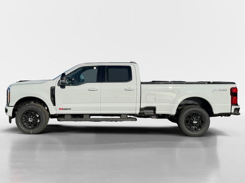 New 2026 Ford F350 Lariat w/ Black Appearance Package image 31