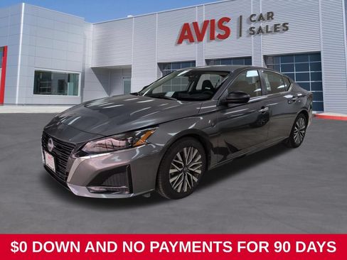 Used 2025 Nissan Altima 2.5 SV FWD image 1