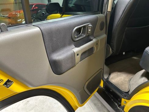 Used 2002 Land Rover Discovery SE image 39