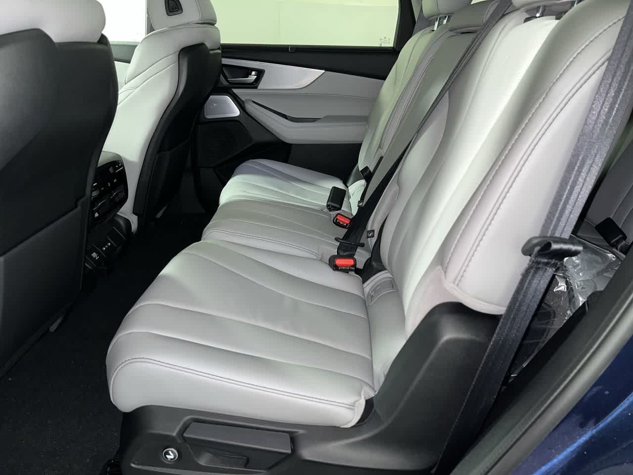 Used 2026 Acura MDX w/ Technology Package AWD/4WD image 29