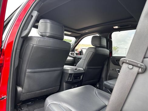 Used 2023 Toyota Sequoia Platinum AWD/4WD image 30