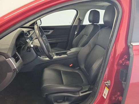 Used 2018 Jaguar XF Premium AWD/4WD image 18