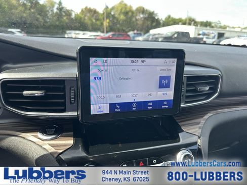 Used 2022 Ford Explorer Limited w/ Equipment Group 301A AWD/4WD image 16