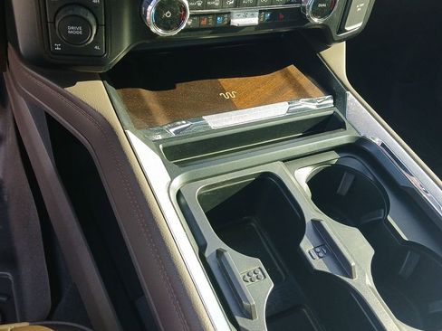 Used 2025 Ford F250 King Ranch w/ Chrome Package image 13