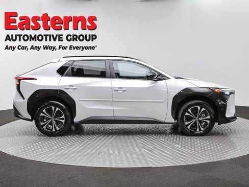 Used 2024 Toyota bZ4X AWD w/ Weather Package image 4