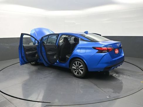 Used 2024 Nissan Versa SV FWD image 43