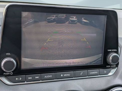 Used 2020 Nissan Sentra SV FWD image 22