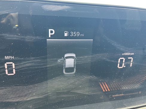 Used 2025 Kia K4 LXS image 6