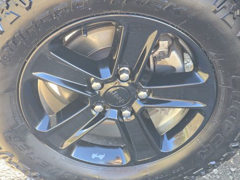 Used 2020 Jeep Wrangler Unlimited Sport image 34