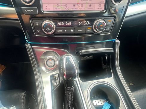 Used 2022 Nissan Maxima SV w/ Floor Mat Group FWD image 23