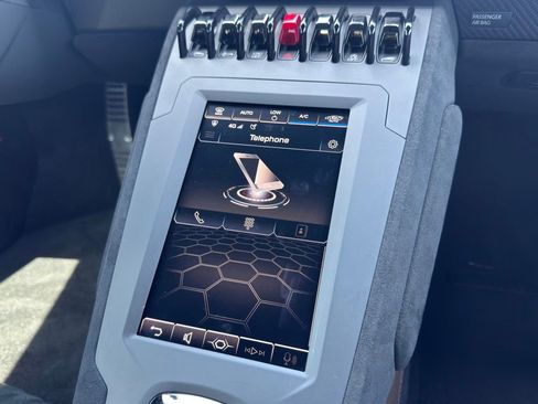 Used 2022 Lamborghini Huracan STO RWD image 26