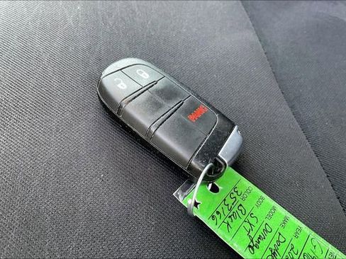 Used 2020 Dodge Durango SXT image 10