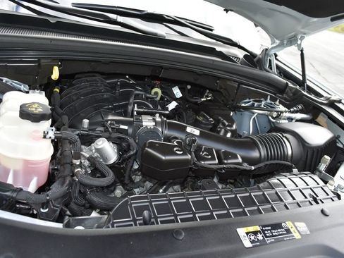 Certified 2024 Jeep Grand Cherokee Altitude AWD/4WD image 35