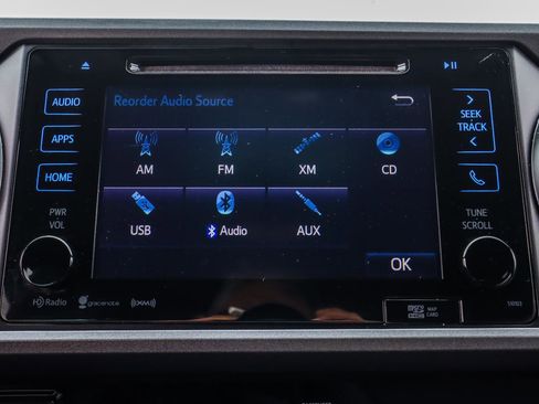 Used 2017 Toyota Tacoma TRD Off-Road w/ Tow Package (A/T) image 10