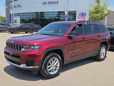 Used 2024 Jeep Grand Cherokee L Laredo AWD/4WD image 7
