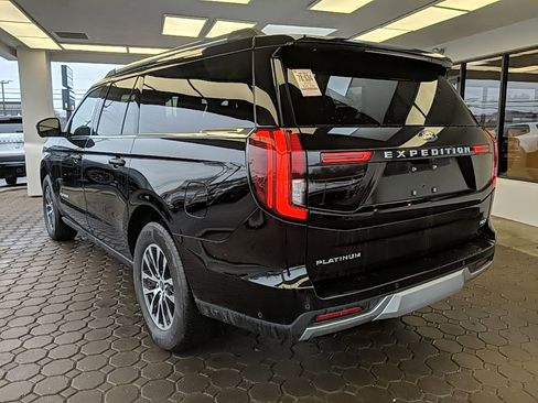 Used 2025 Ford Expedition Max Platinum image 9