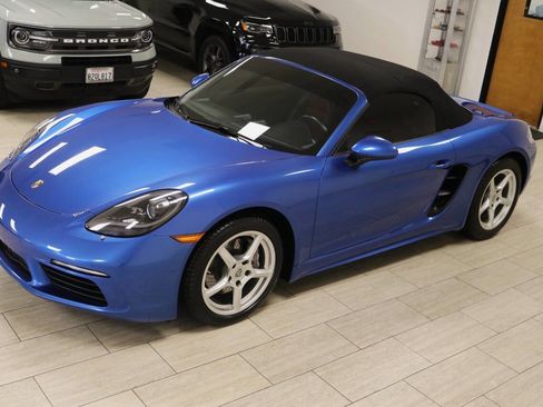 Used 2018 Porsche 718 Boxster RWD image 98