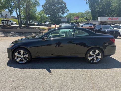 Used 2010 Lexus IS 350C RWD image 3