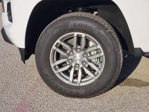 New 2026 Chevrolet Colorado LT image 9