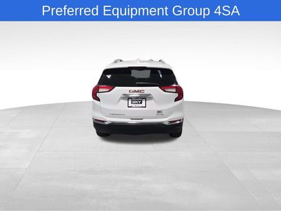 Used 2024 GMC Terrain SLT
