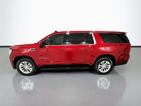 Used 2024 GMC Yukon XL SLE AWD/4WD image 4