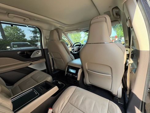 Used 2020 Lincoln Aviator Reserve w/ Equipment Group 202A AWD/4WD image 19