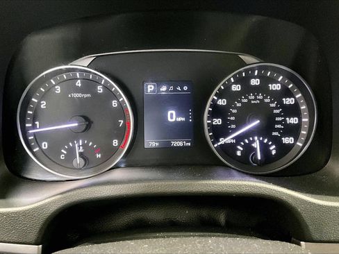 Used 2018 Hyundai Elantra Value Edition FWD image 18
