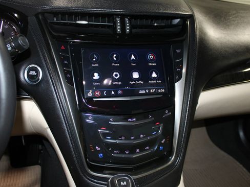 Used 2018 Cadillac CTS Luxury RWD image 15