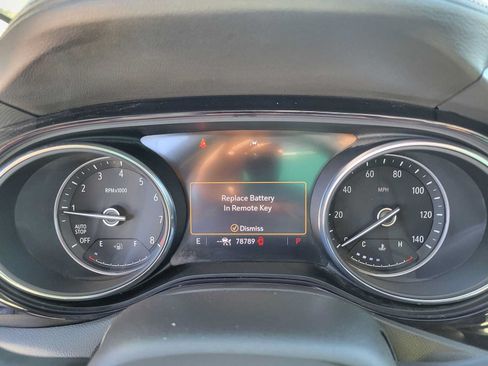 Used 2020 Buick Encore GX Essence w/ Experience Buick Package FWD image 26