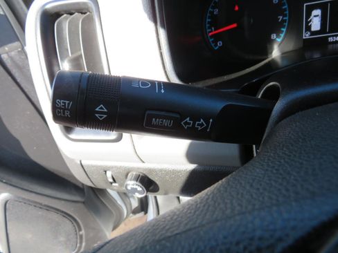 Used 2017 Chevrolet Colorado W/T RWD image 12