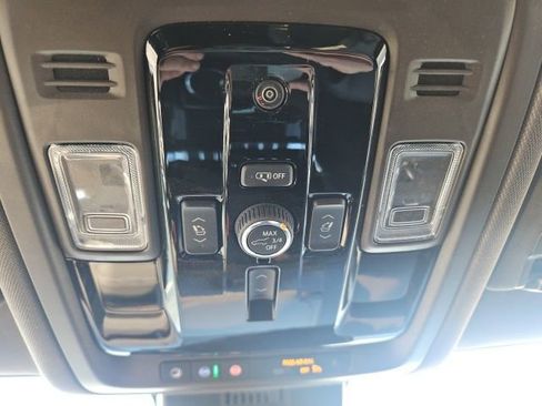 New 2026 GMC Yukon XL Elevation image 25