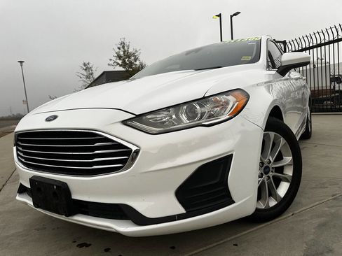 Used 2020 Ford Fusion SE image 38
