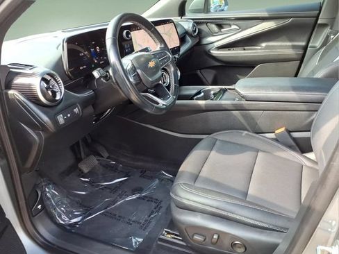 Used 2024 Chevrolet Blazer EV LT AWD/4WD image 11
