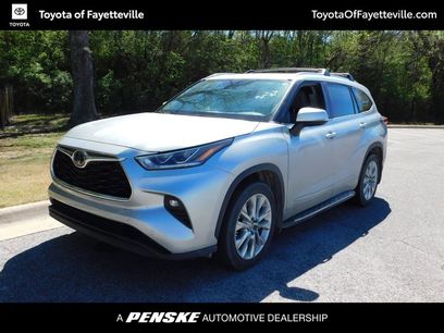 Used 2022 Toyota Highlander Limited