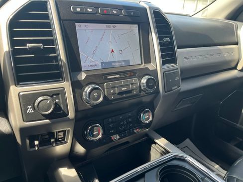 Used 2020 Ford F250 Lariat w/ Chrome Package AWD/4WD image 27