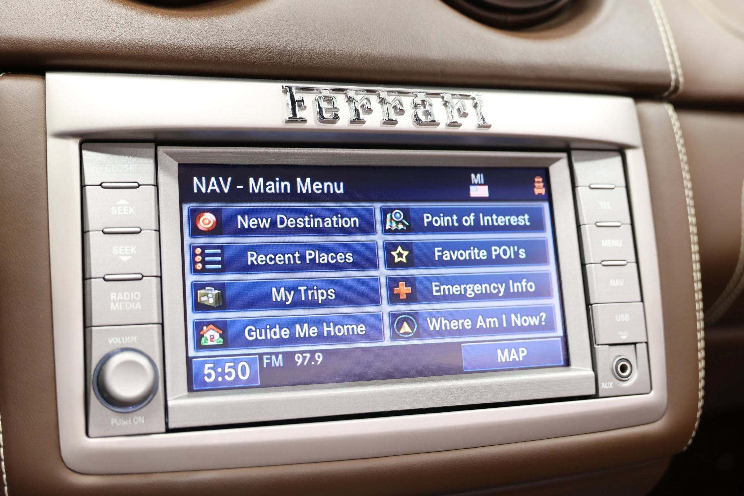 Used 2010 Ferrari California RWD image 48